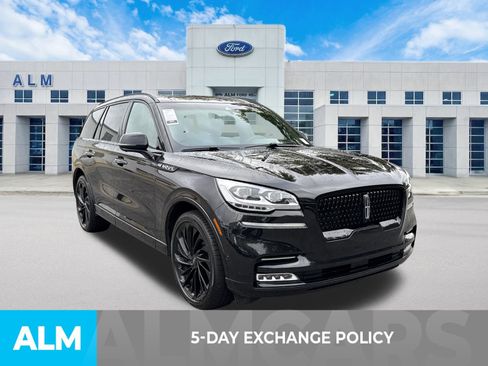 Used 2023 Lincoln Aviator Reserve w/ Equipment Group 201A image 4