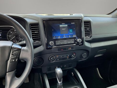 Used 2023 Nissan Frontier SV w/ Midnight Edition Package image 10