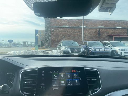 Used 2024 Honda Passport EX-L image 17