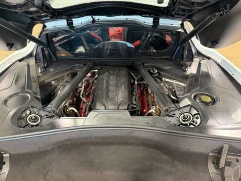 Used 2021 Chevrolet Corvette Stingray Preferred Cpe w/ Z51 Performance Package RWD image 36