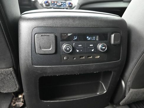 Used 2019 Chevrolet Tahoe Premier AWD/4WD image 15