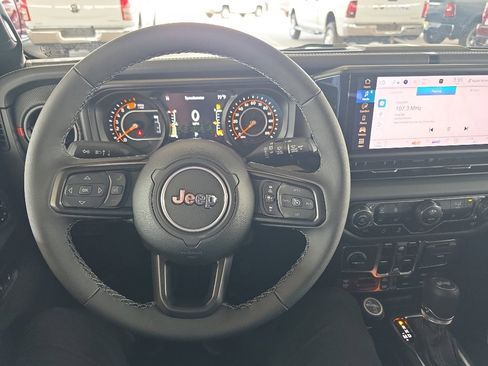 New 2025 Jeep Wrangler Unlimited Rubicon w/ Steel Bumper Group image 10