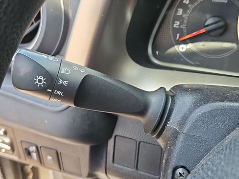 Used 2015 Toyota RAV4 LE FWD image 13