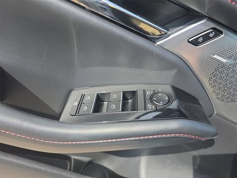 Used 2023 MAZDA MAZDA3 s image 27