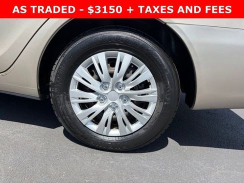 Used 2004 Toyota Camry LE FWD image 10