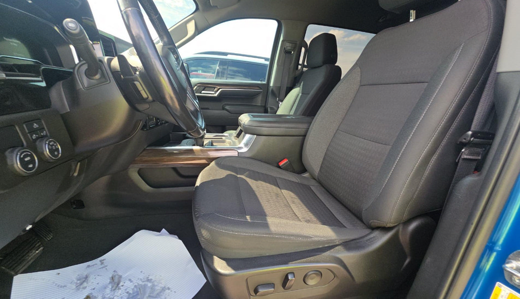 Used 2022 Chevrolet Silverado 1500 RST w/ Convenience Package II RWD image 8