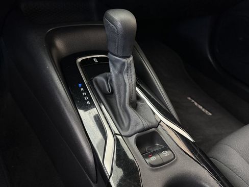 Used 2021 Toyota Corolla LE FWD image 19