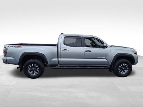 Used 2023 Toyota Tacoma TRD Off-Road w/ TRD Premium Off Road Package AWD/4WD image 7