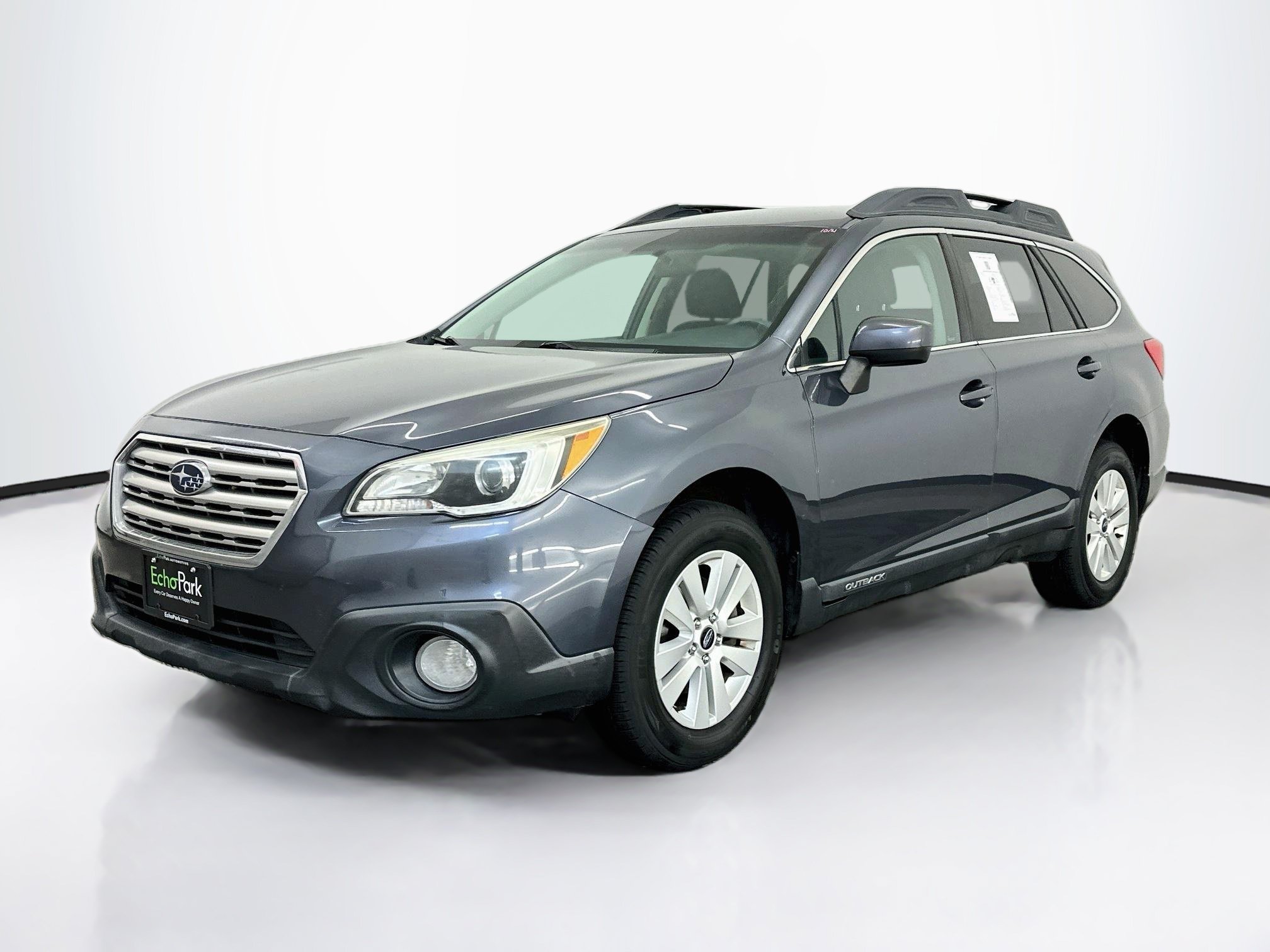 Used 2015 Subaru Outback 2.5i Premium AWD/4WD image 3