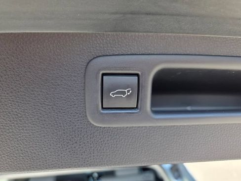 Used 2020 Toyota Highlander Platinum AWD/4WD image 20