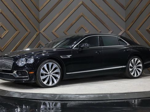 Used 2020 Bentley Flying Spur W12 image 58