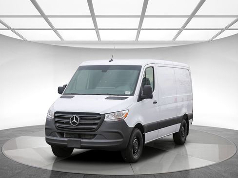 New 2024 Mercedes-Benz Sprinter 144 Cargo image 3