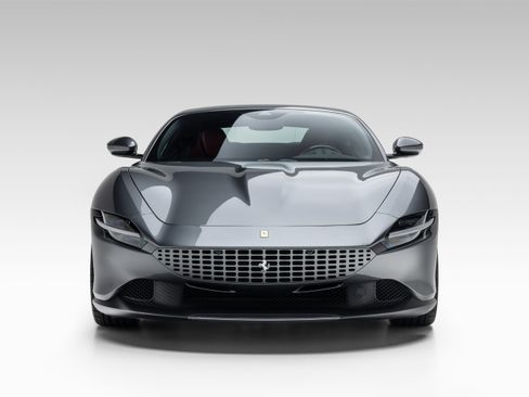 Used 2022 Ferrari Roma RWD image 6