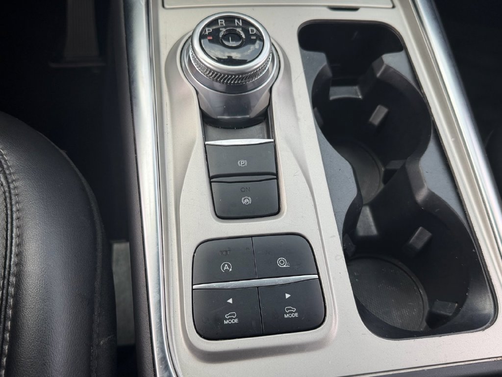 Used 2023 Ford Explorer XLT w/ Equipment Group 202A RWD image 24