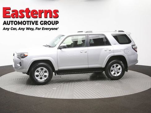 Used 2024 Toyota 4Runner SR5 AWD/4WD image 53