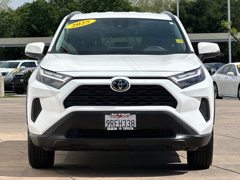 Used 2025 Toyota RAV4 XLE image 10