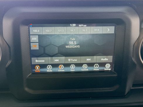 Used 2022 Jeep Wrangler Unlimited Sport image 16