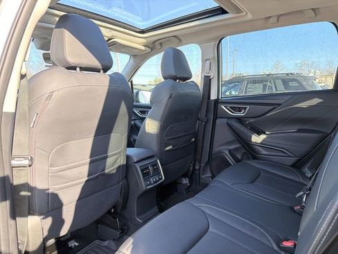 Used 2021 Subaru Forester Touring w/ Popular Package #2 image 9