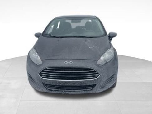 Used 2017 Ford Fiesta SE image 2