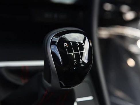 New 2026 Volkswagen Jetta GLI Autobahn FWD image 18
