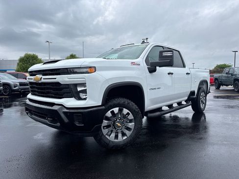 New 2026 Chevrolet Silverado 2500 Custom w/ Custom Convenience Package AWD/4WD image 1