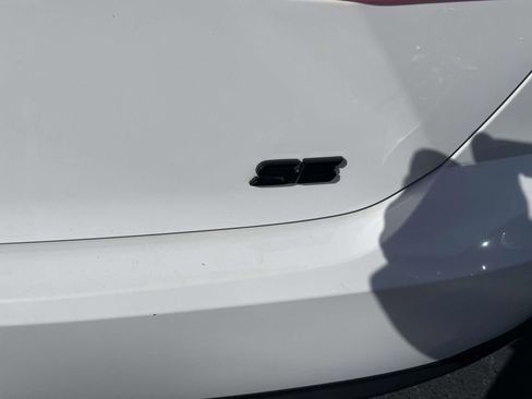 Used 2025 Toyota Camry SE w/ Convenience Package image 30