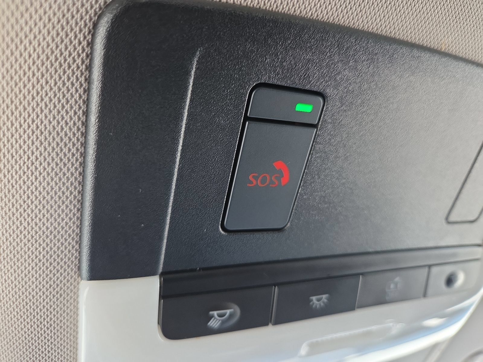 Used 2026 Nissan Rogue SL FWD image 22