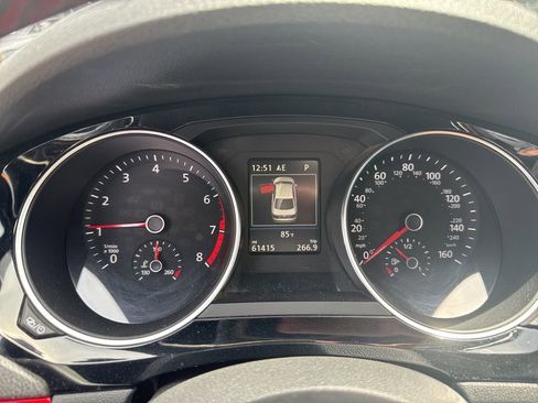 Used 2017 Volkswagen Jetta GLI image 1