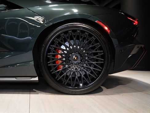 Used 2024 Lamborghini Revuelto AWD/4WD image 17