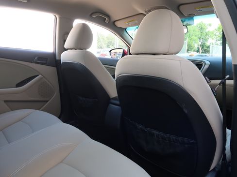 Used 2015 Kia Optima LX FWD image 25