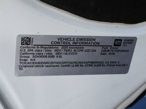 Used 2025 Chevrolet Silverado 3500 LT w/ Convenience Package image 14