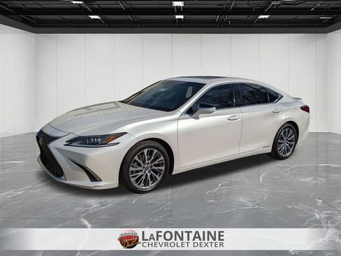 Used 2020 Lexus ES 300h w/ Premium Package image 1
