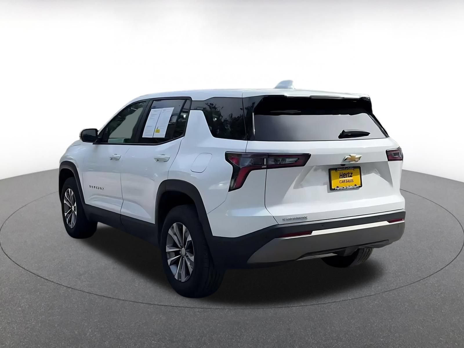 Used 2025 Chevrolet Equinox LT FWD image 10