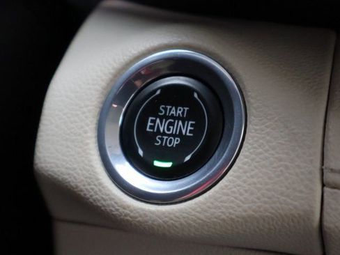 Used 2023 Buick Envision Preferred FWD image 28