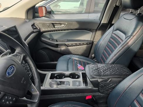 Used 2022 Ford Edge SEL w/ Sport Appearance Package AWD/4WD image 10