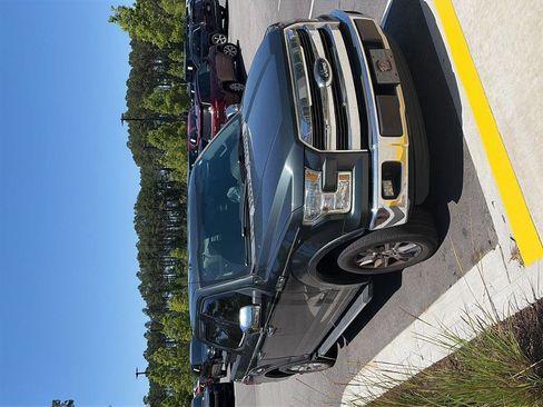Used 2015 Ford F150 Lariat RWD image 6