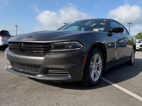 Used 2023 Dodge Charger SXT RWD image 3