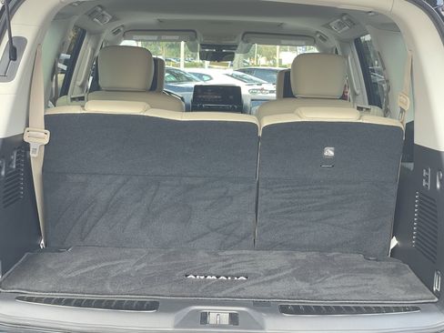 Used 2023 Nissan Armada Platinum w/ Captain's Chairs Package image 9