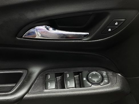 Used 2018 Chevrolet Equinox LT AWD/4WD image 13