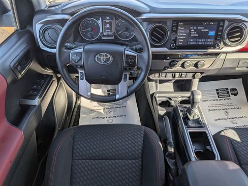 Used 2022 Toyota Tacoma SR5 image 25