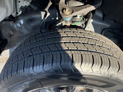 Used 2023 Ford Ranger XLT w/ Equipment Group 301A Mid image 12