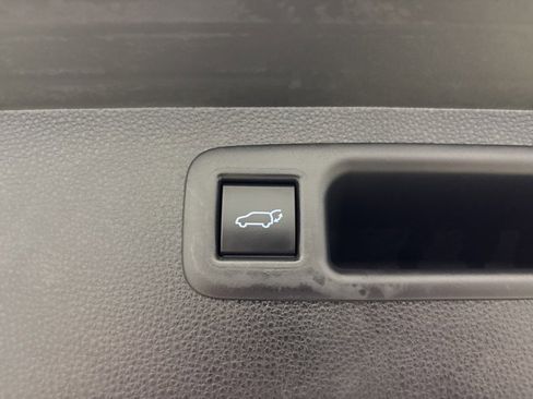 Used 2022 Toyota Highlander XSE image 34