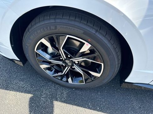 Used 2024 Hyundai Sonata SEL image 13