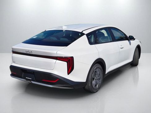 New 2026 Kia K4 LX image 6