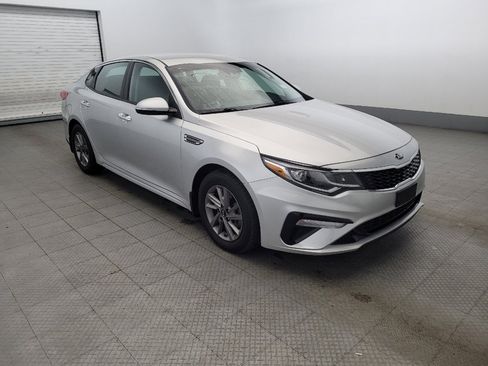 Used 2020 Kia Optima LX image 13