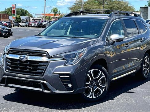 Used 2023 Subaru Ascent Limited w/ Technology Package AWD/4WD image 7