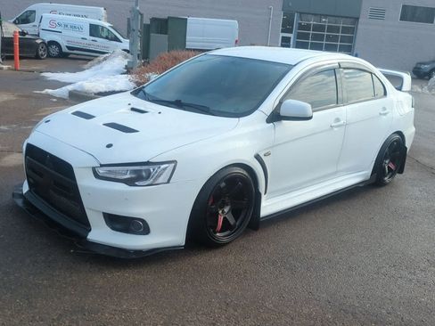 Used 2014 Mitsubishi Lancer Evolution GSR image 4
