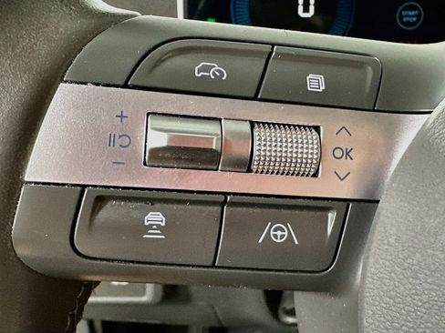 Used 2025 Hyundai Sonata SEL FWD image 22