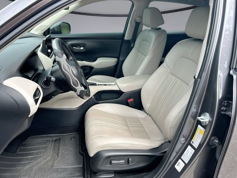Used 2024 Honda HR-V EX-L image 11