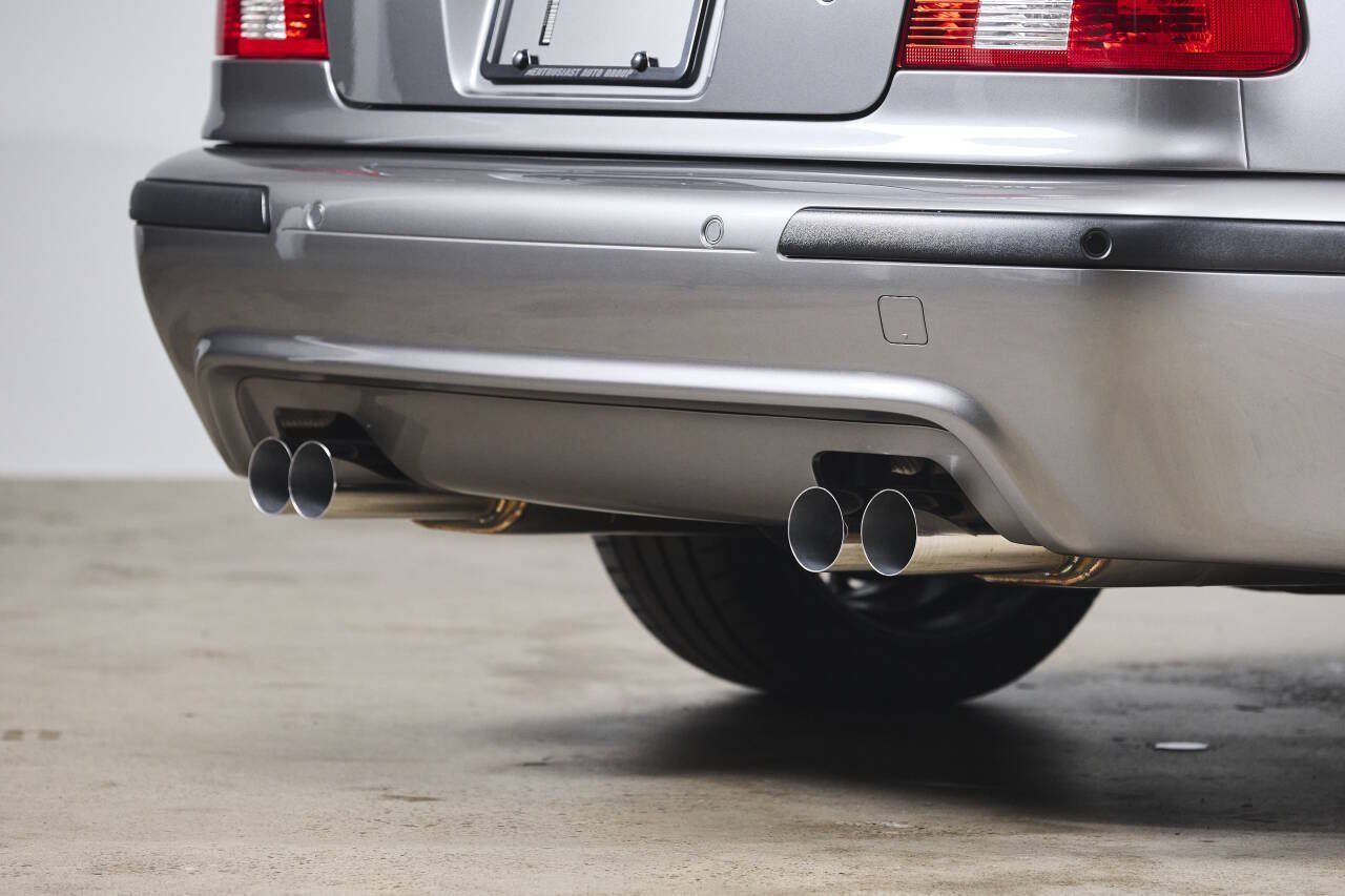 Used 2003 BMW M5 RWD image 34